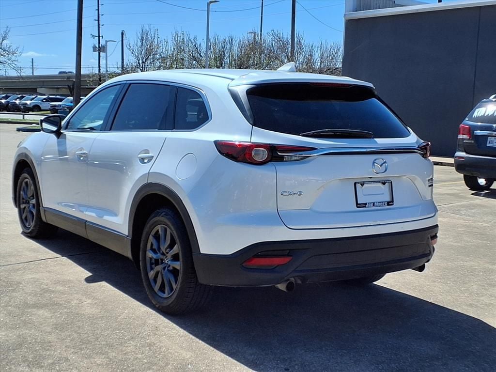 Used 2022 Snowflake White Pearl Mica Mazda Touring image 2