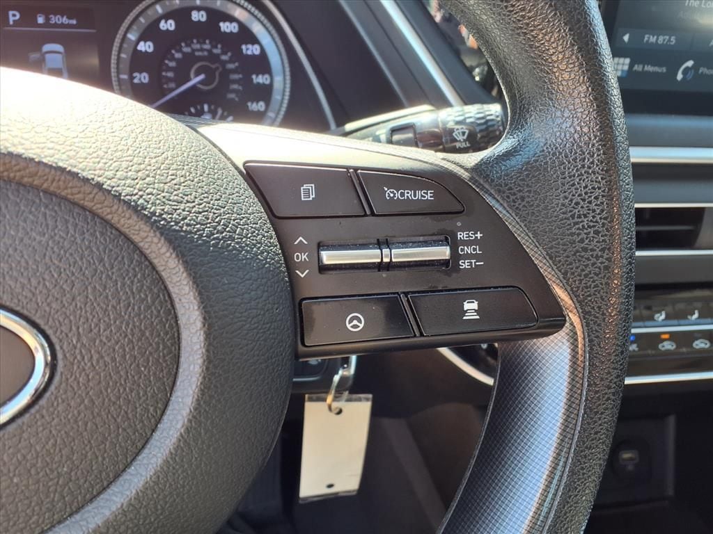 Used 2021 Portofino Gray Hyundai SE image 17