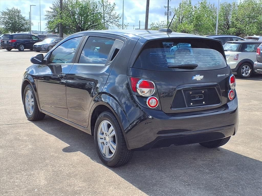 Used 2015 Black Granite Metallic Chevrolet LT image 2