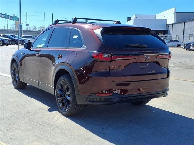 Used 2026 Artisan Red Premium Mazda 3.3 Turbo Premium image 2
