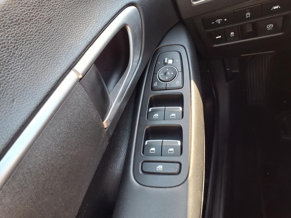 Used 2021 Portofino Gray Hyundai SE image 21