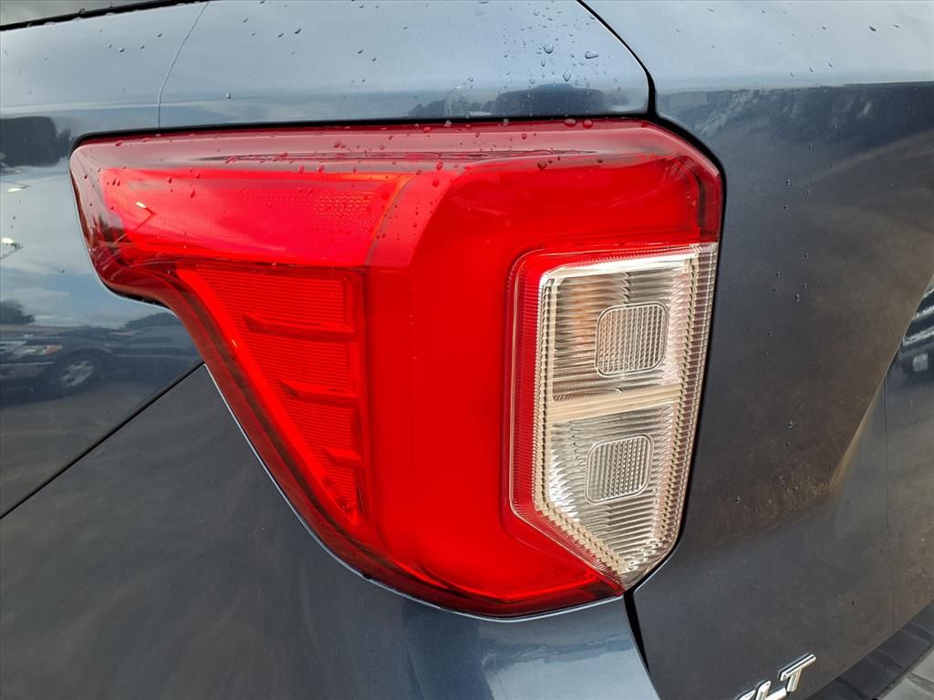 Used 2020 Blue Ford XLT image 10