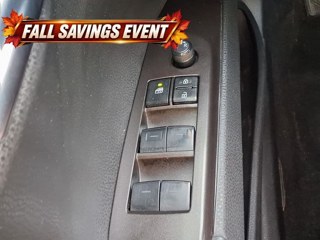 Used 2024 Ice Toyota SE image 24