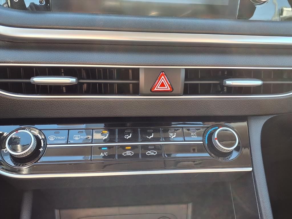 Used 2021 Portofino Gray Hyundai SE image 23