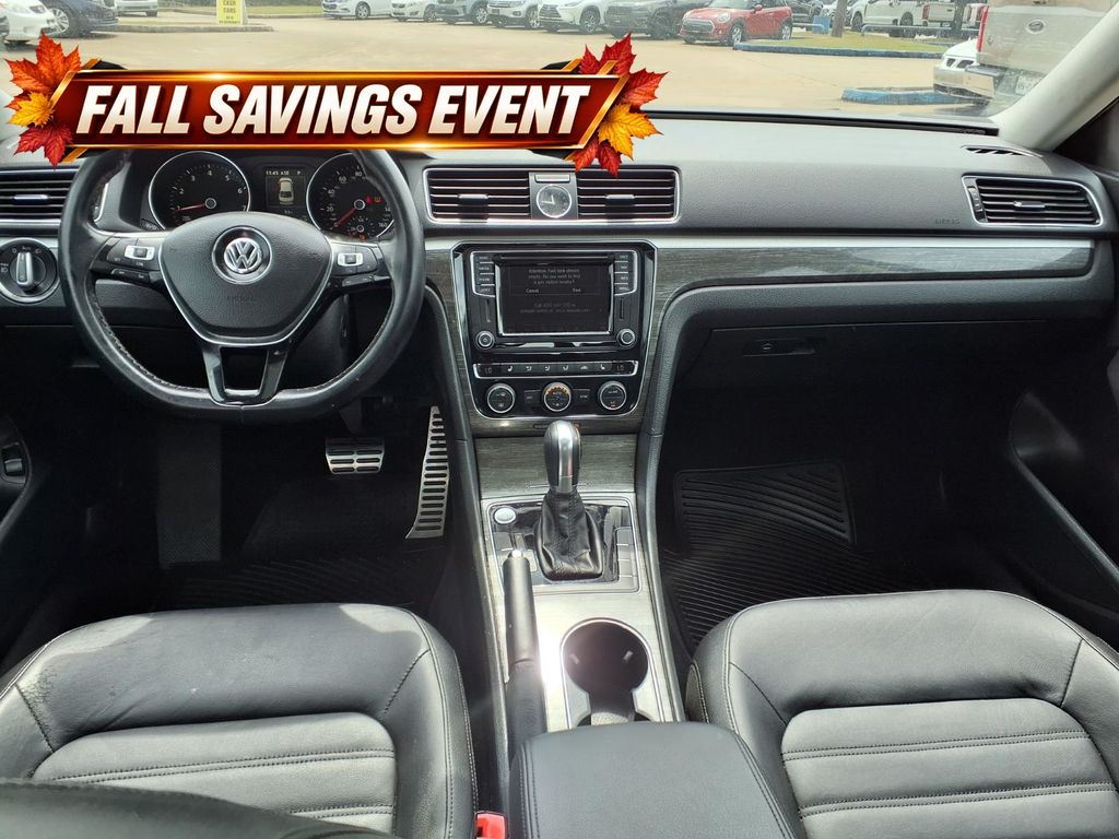 Used 2017 Blue Metallic Volkswagen SEL Premium image 9