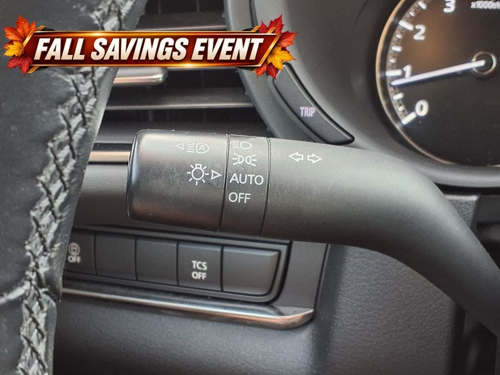 Used 2021 Snowflake White Pearl Mica Mazda Preferred image 18