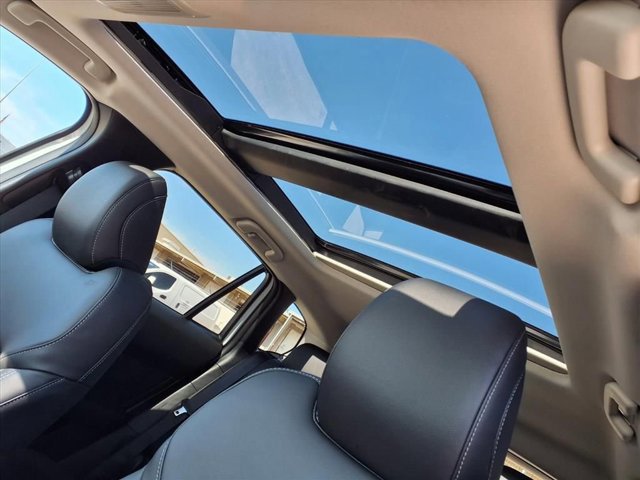 New 2026 Wind Chill Pearl Mazda Preferred AWD image 6