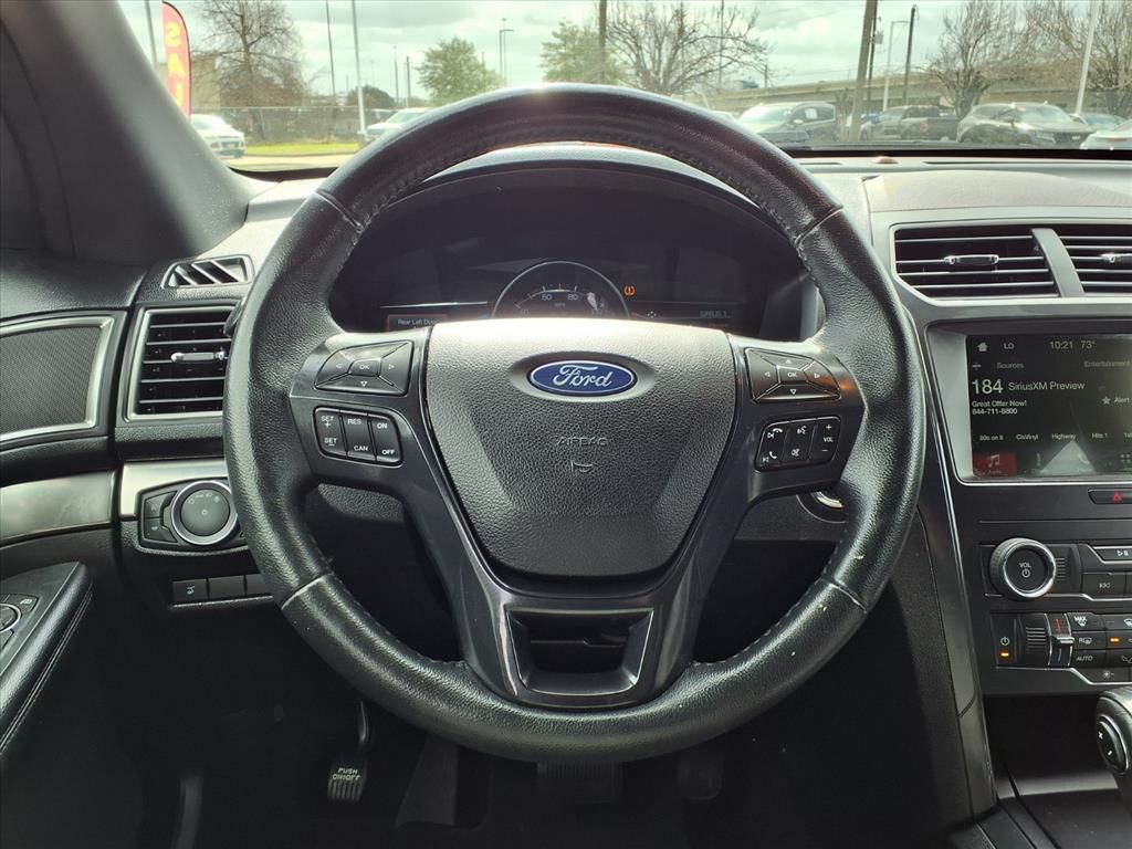 Used 2018 Magnetic Ford XLT image 13