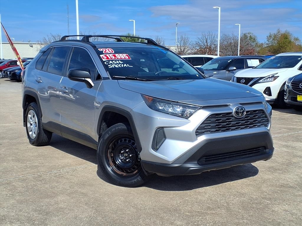 2020 Toyota RAV4 LE