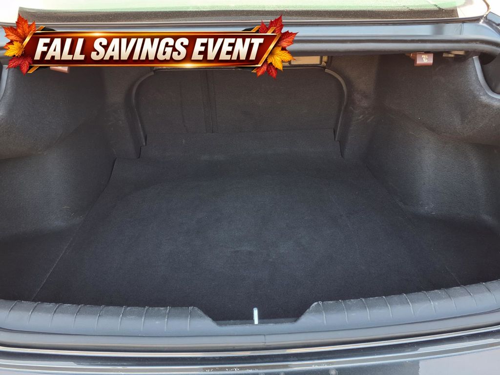 Used 2025 Portofino Gray Hyundai SEL image 12
