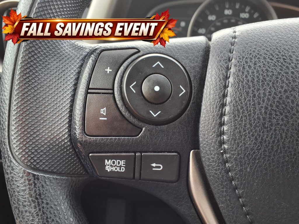 Used 2013 Classic Silver Metallic Toyota XLE image 17
