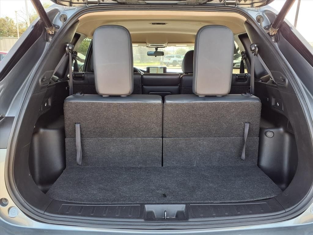 Used 2024 Gray Mitsubishi SE image 12