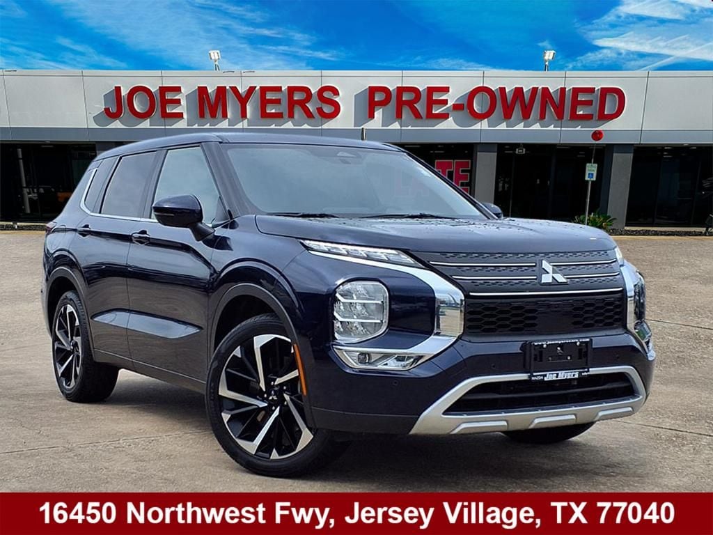 2024 Mitsubishi Outlander SE