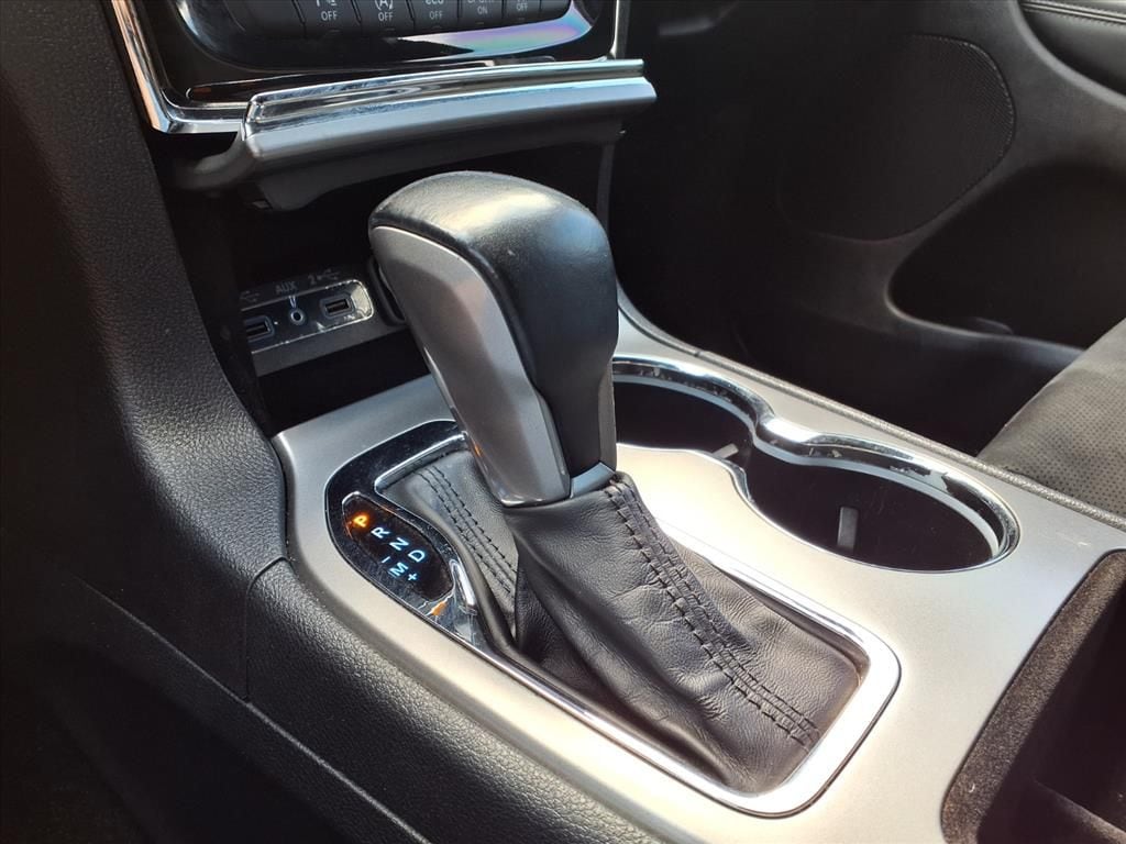 Used 2020 Bright White Clearcoat Jeep Altitude image 20