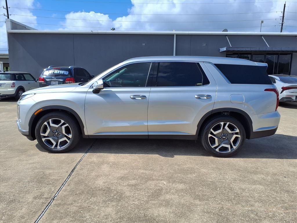 Used 2024 Typhoon Silver Hyundai SEL image 5