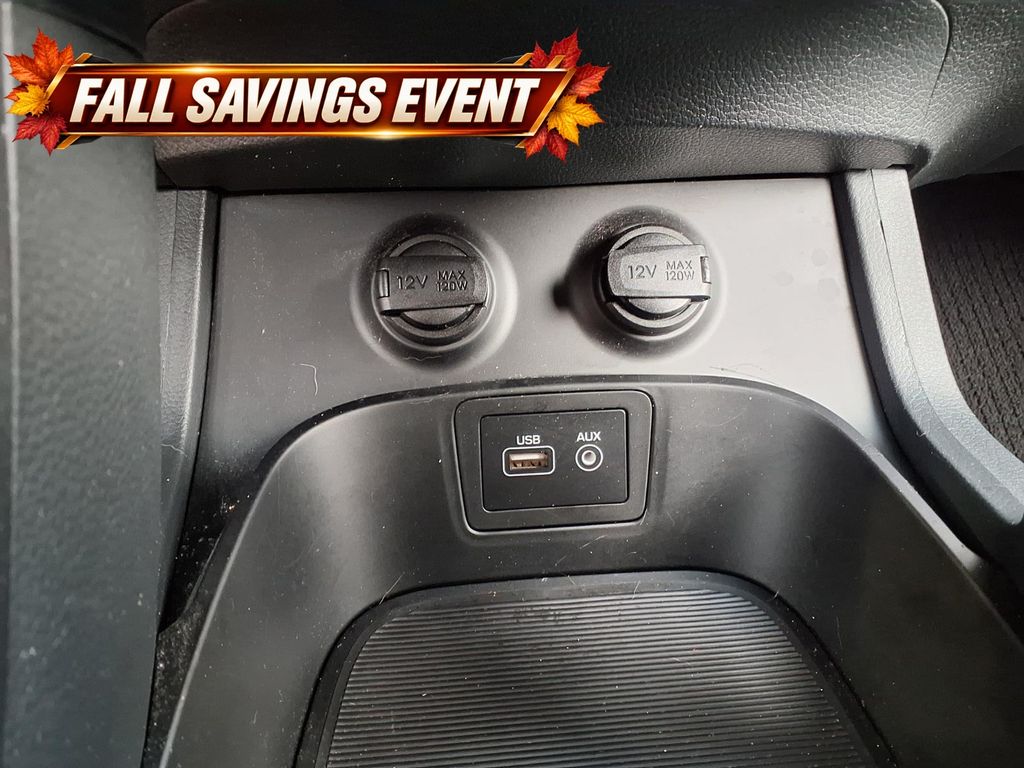 Used 2018 Sparkling Silver Hyundai 2.4 Base image 22