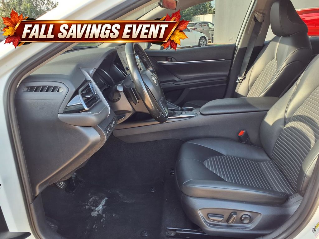 Used 2024 Ice Toyota SE image 10