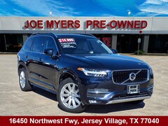2016 Volvo XC90 T6 Momentum SUV