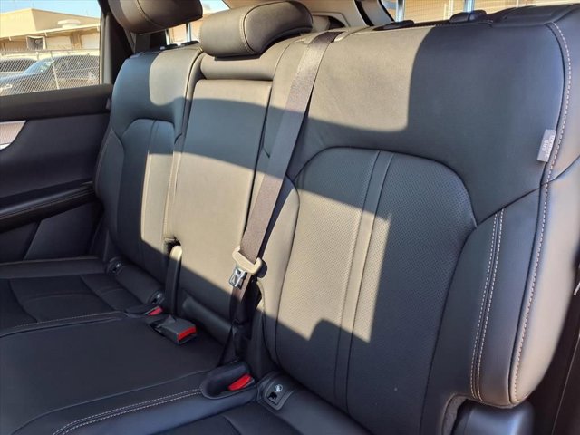 Used 2026 Artisan Red Premium Mazda 3.3 Turbo Premium image 8