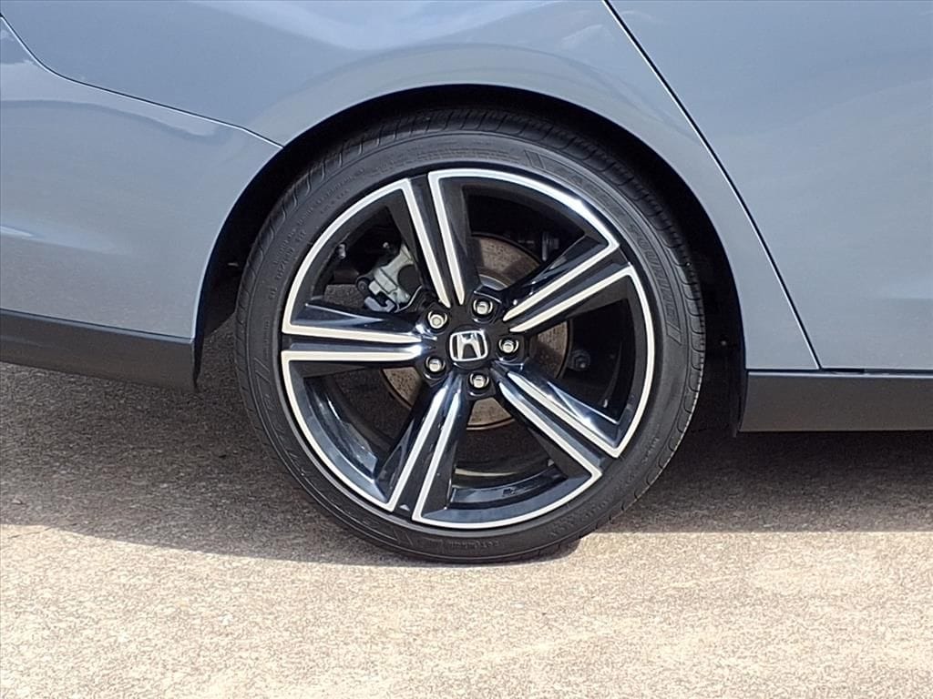 Used 2025 Gray Honda Sport image 30