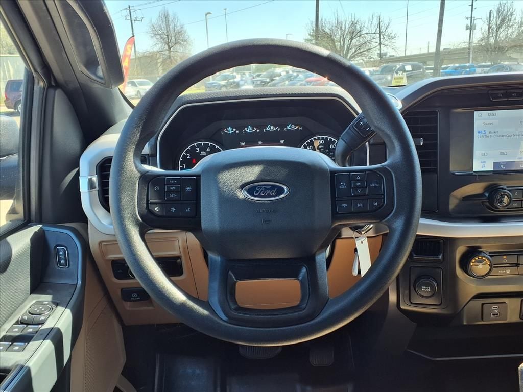 Used 2023 Avalanche Ford XLT image 12