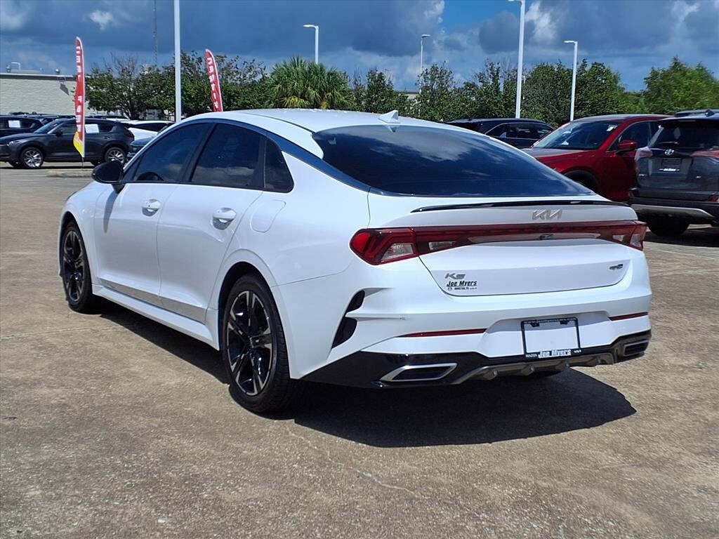 2022 Kia K5 GT-Line photo 3
