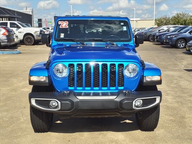 Used 2022 Jeep Gladiator Sport S with VIN 1C6HJTAG3NL168063 for sale in Houston, TX