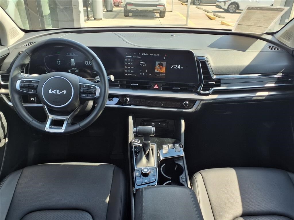 2025 Kia Sportage EX photo 2