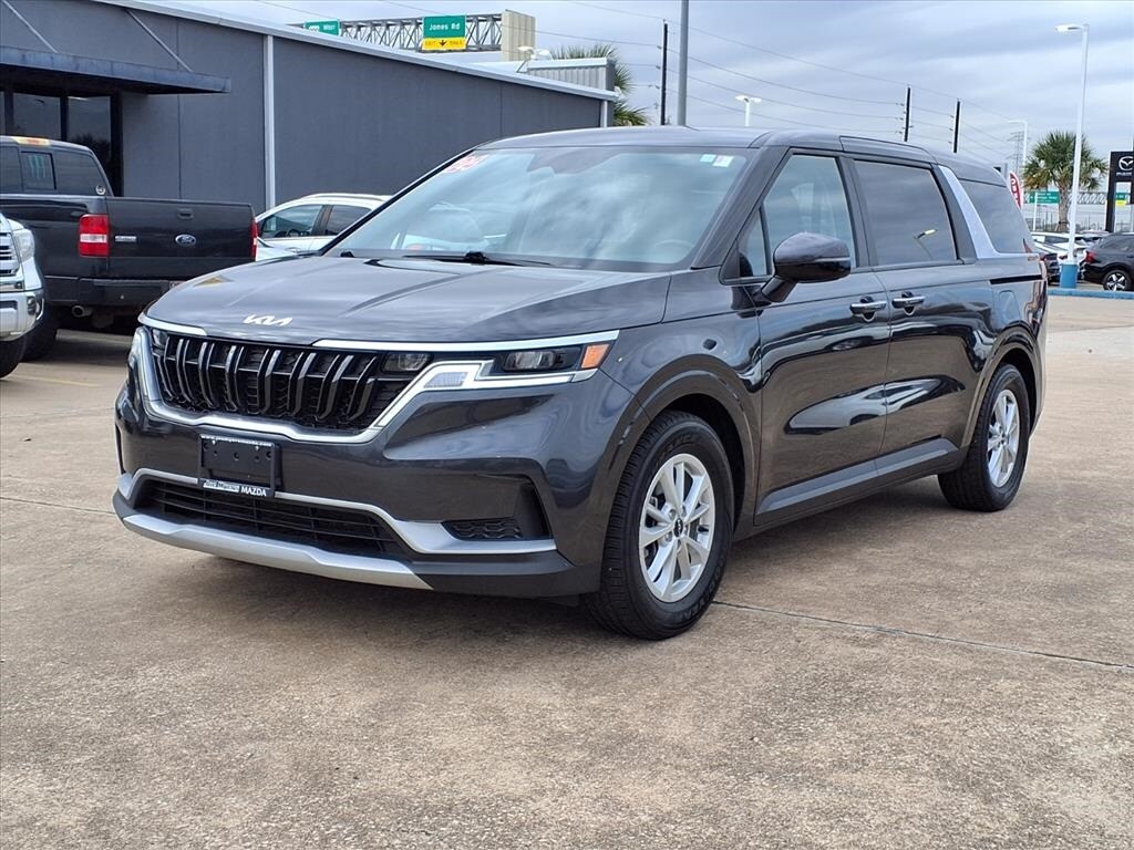 Used 2024 Kia Carnival LX MPV