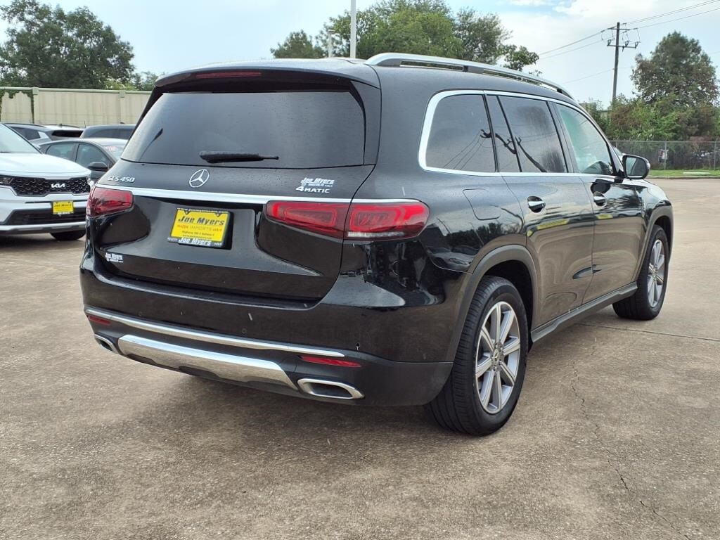 2023 Mercedes Benz GLS 450 4MATIC photo 4