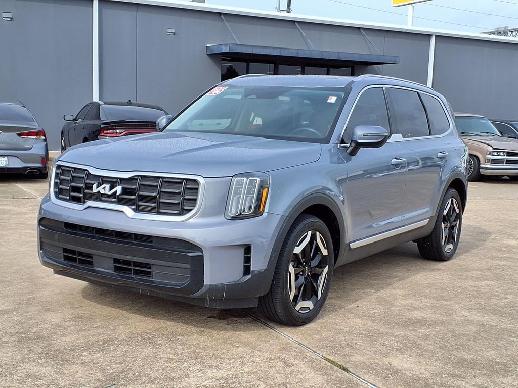 Certified 2025 Kia Telluride S SUV