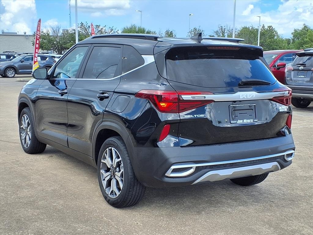 Certified 2022 Kia Seltos EX SUV