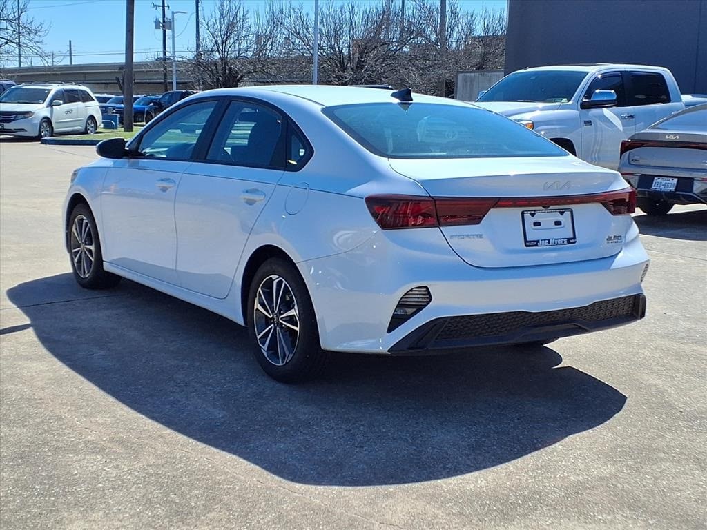 Certified 2024 Kia Forte LXS Sedan