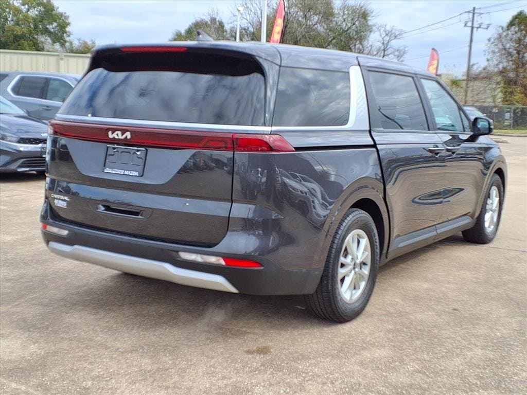 Used 2024 Kia Carnival LX MPV