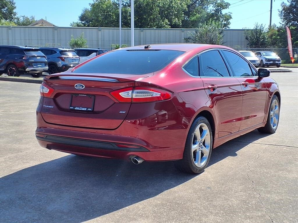 2014 Ford Fusion SE photo 4