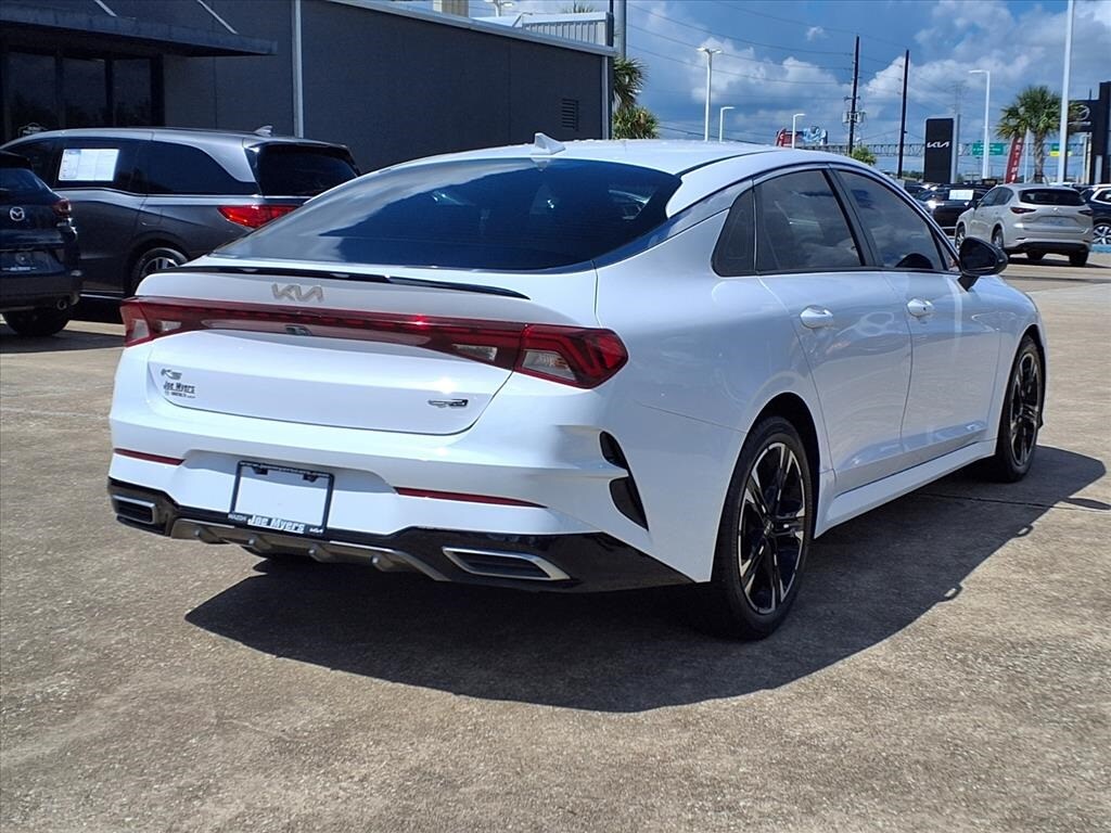 2022 Kia K5 GT-Line photo 4