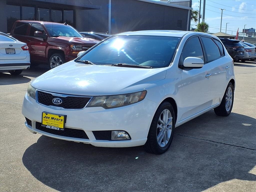 2012 Kia Forte EX photo 2