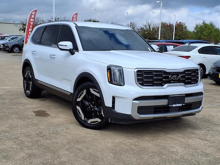 2023 Kia Telluride S SUV