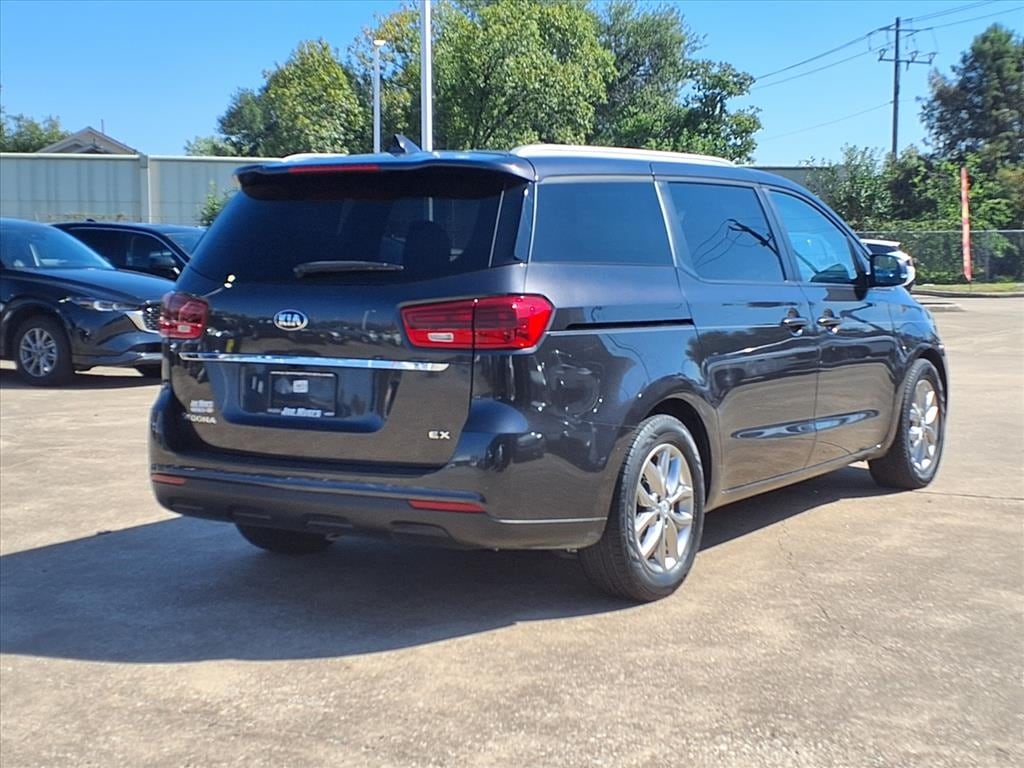 Used 2021 Kia Sedona LX Van Passenger Van