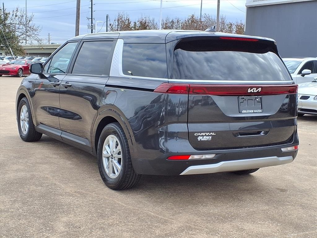 Used 2024 Kia Carnival LX MPV