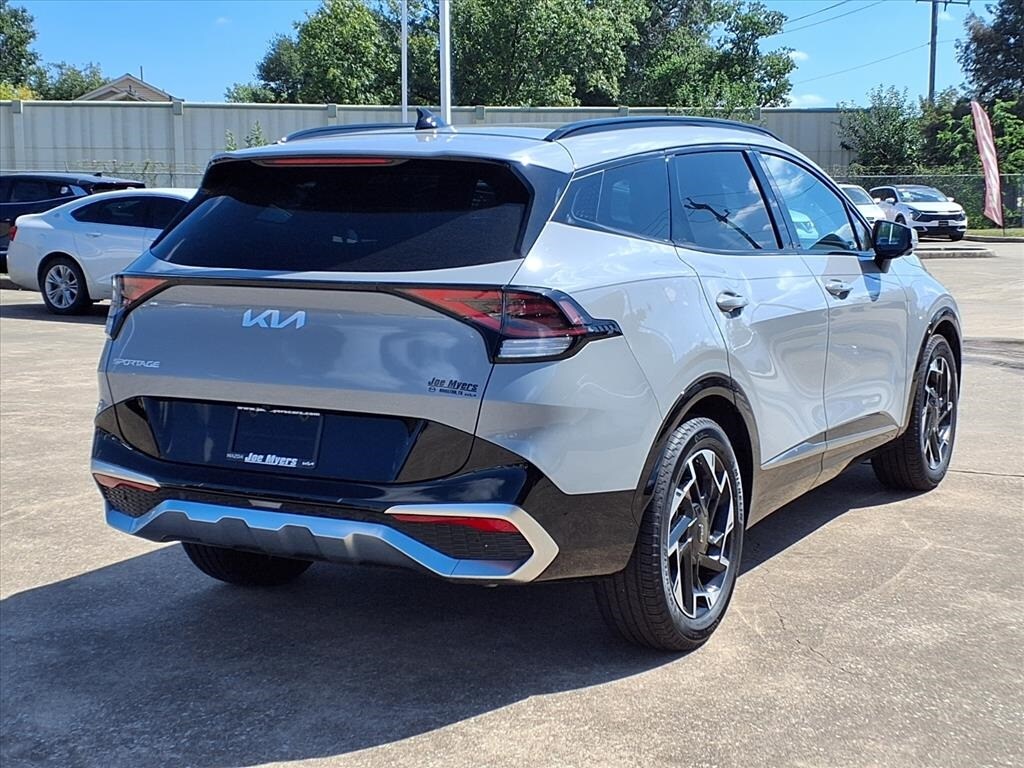 2025 Kia Sportage photo 3