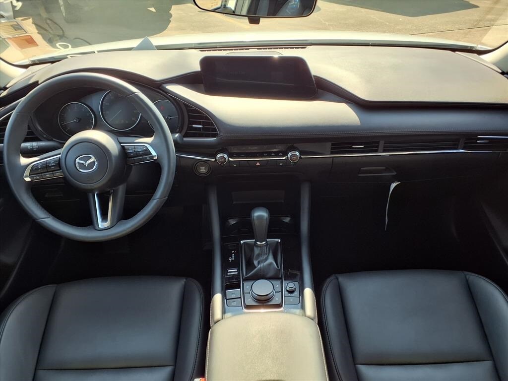 2025 Mazda Mazda3 2.5 s Preferred photo 4
