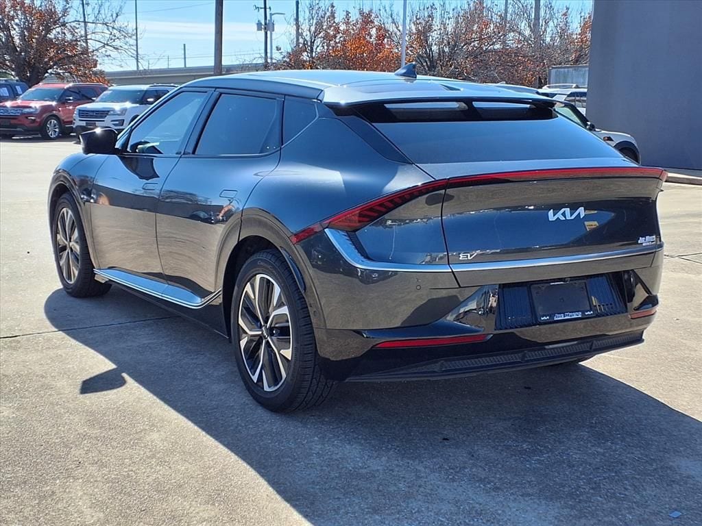 Used 2022 Kia EV6 Wind SUV
