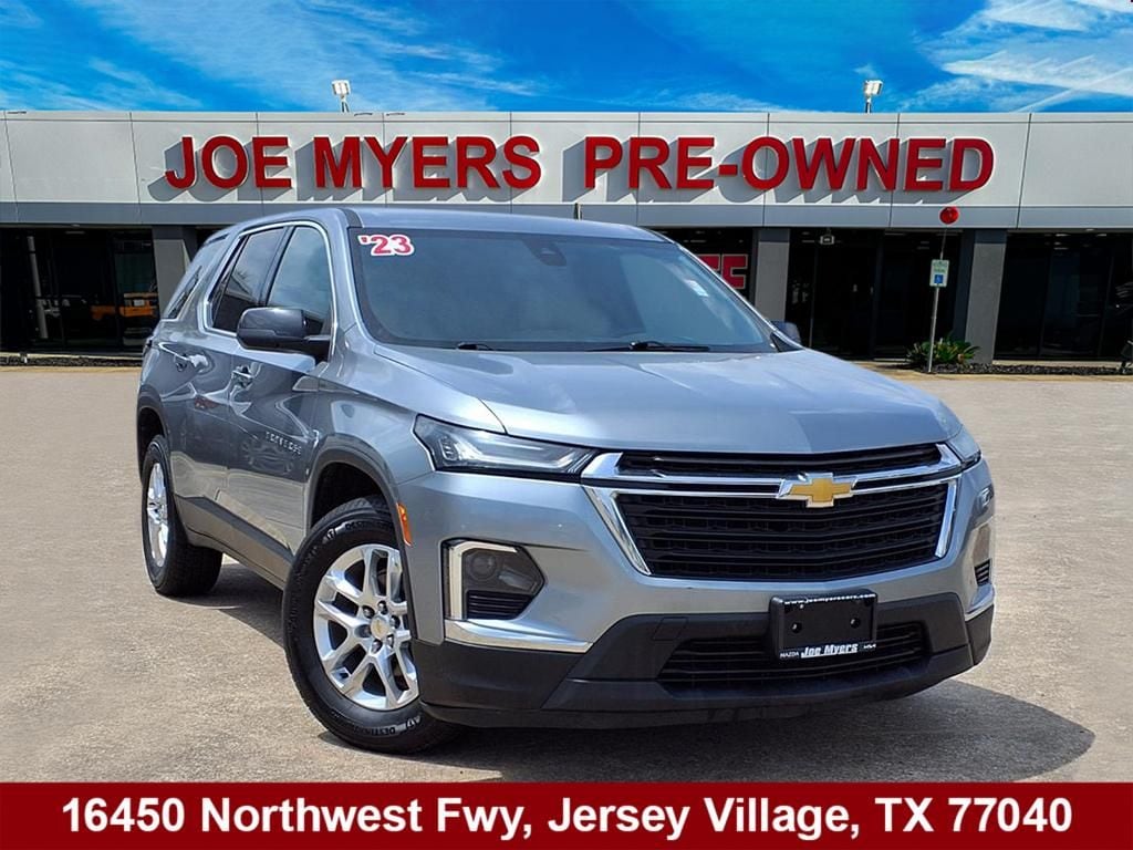 Used 2023 Chevrolet Traverse LS SUV