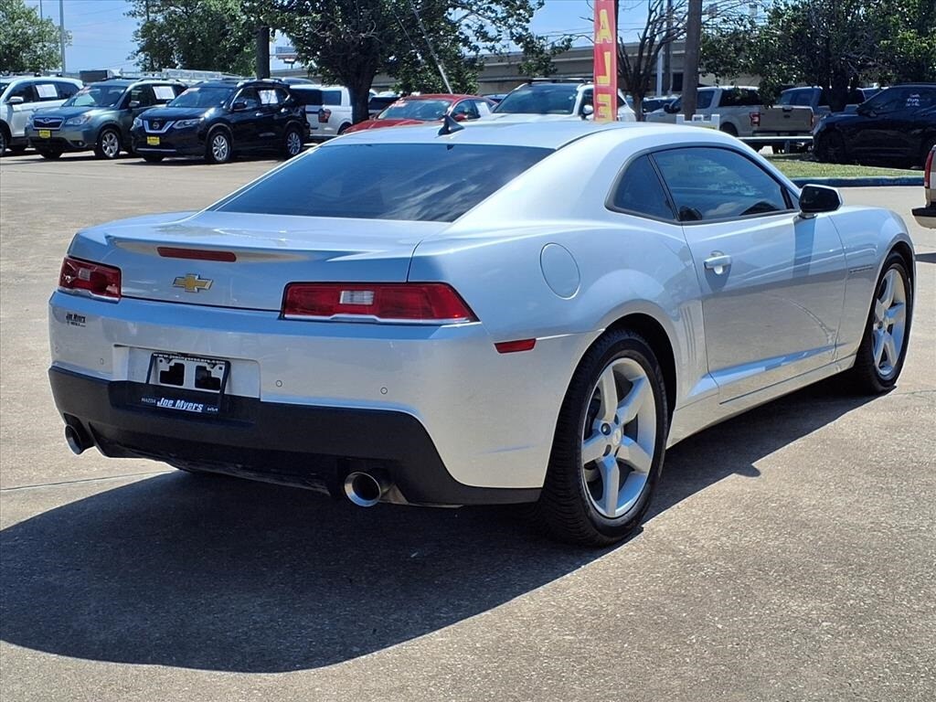 2015 Chevrolet Camaro 2LT photo 3