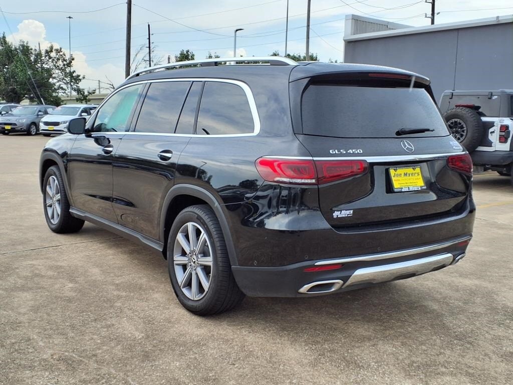 2023 Mercedes Benz GLS 450 4MATIC photo 3