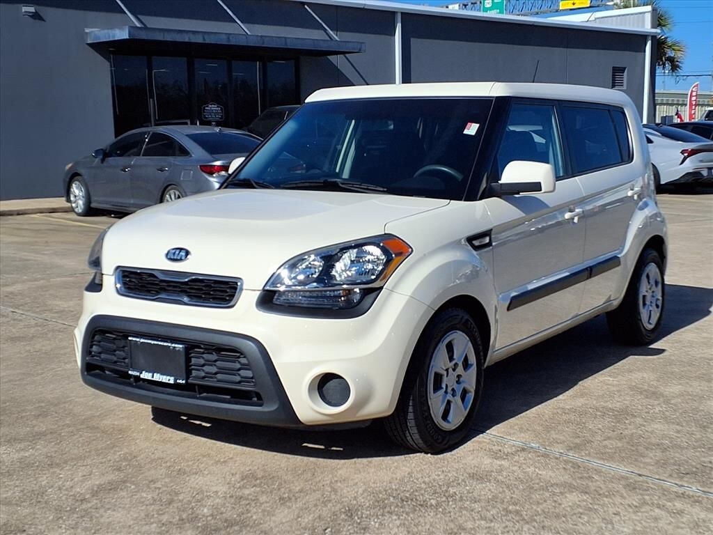 Used 2012 Kia Soul Base Hatchback