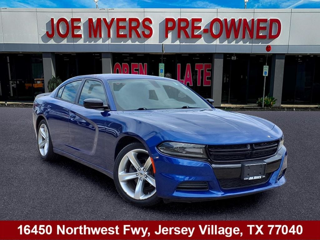2018 Dodge Charger SXT's photo
