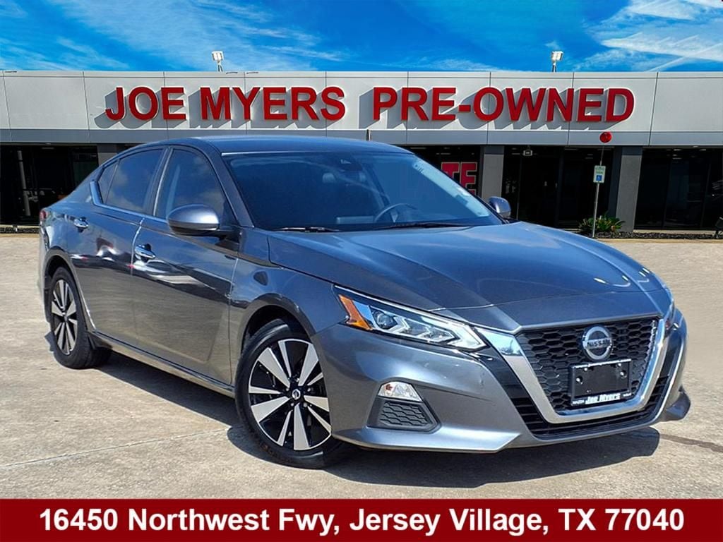 2022 Nissan Altima SV