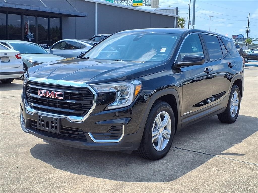 2024 Gmc Terrain SLE photo 2